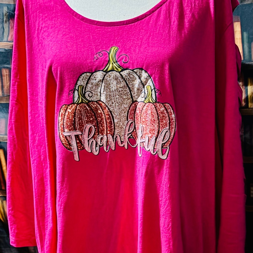 PLUS Pink shirt with Pumpkins